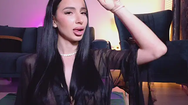 Sienna-Star online show from April 5, 2026, 8:15 pm