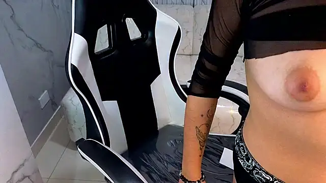 Snapshot of Lisa_Doll_Tx chatting on February 12, 2026, 8:08 pm Lisa Doll Tx online show from February 12, 2026, 8:08 pm