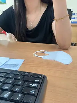 Celeste SexyY online show from April 16, 2026, 12:44 am