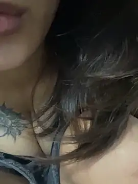 -Nuna- online show from April 11, 2026, 5:27 pm