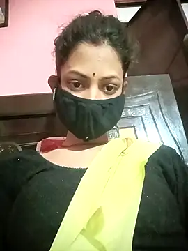 BIG QWEEN NO1 online show from April 25, 2026, 12:19 pm