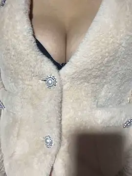 Snapshot of hamoi11 chatting on February 18, 2026, 10:17 pm hamoi11 online show from February 18, 2026, 10:17 pm