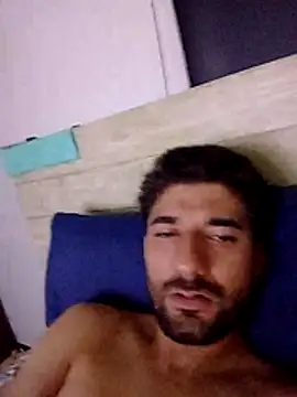 Snapshot of Camilo696903 chatting on June 19, 2026, 1:11 am Camilo696903 online show from June 19, 2026, 1:11 am