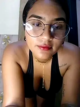 Zoe Renata online show from July 12, 2026, 9:48 pm