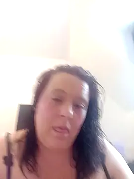 Snapshot of louisa36 chatting on February 27, 2026, 10:04 am louisa36 online show from February 27, 2026, 10:04 am