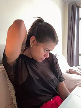 RachelWeisz  online show from July 28, 2026, 4:39 pm