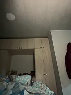 RachelWeisz  online show from March 4, 2026, 10:12 am