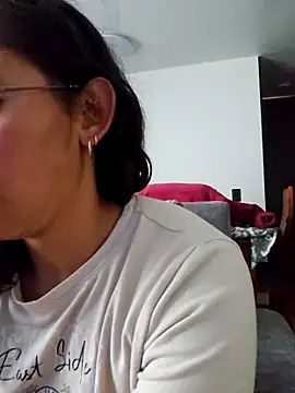 Snapshot of Camila_Lopez1 chatting on February 19, 2026, 7:33 pm Camila Lopez1 online show from February 19, 2026, 7:33 pm