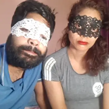 Unknownscouple online show from May 5, 2026, 5:21 am