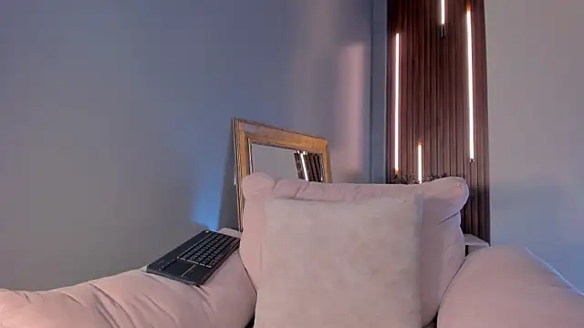 Snapshot of SimonaStar chatting on February 20, 2026, 12:51 pm SimonaStar online show from February 20, 2026, 12:51 pm