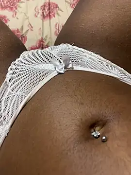 Snapshot of MusaNatacha chatting on February 21, 2026, 7:49 pm MusaNatacha online show from February 21, 2026, 7:49 pm