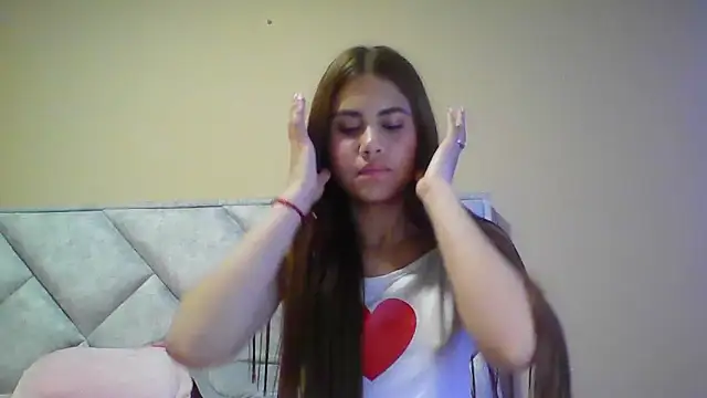 Snapshot of Maf_Girl chatting on March 2, 2026, 10:38 pm Maf Girl online show from March 2, 2026, 10:38 pm