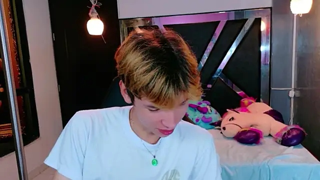 Snapshot of Liam_Green1 chatting on February 16, 2026, 12:48 pm Liam Green1 online show from February 16, 2026, 12:48 pm