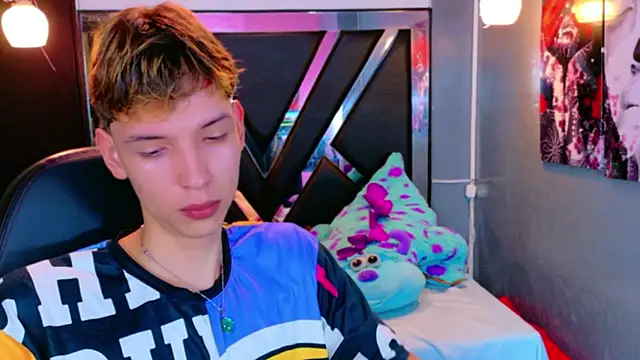 Snapshot of Liam_Green1 chatting on February 22, 2026, 1:24 pm Liam Green1 online show from February 22, 2026, 1:24 pm