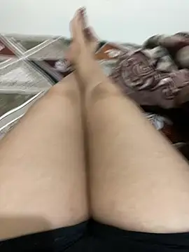 unicornbabe23 online show from May 9, 2026, 1:53 am