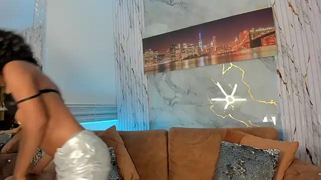 Thiana Rogers online show from March 24, 2026, 8:20 pm