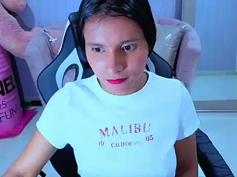 Snapshot of Cataleya23_a chatting on April 11, 2026, 9:29 pm Cataleya23 a online show from April 11, 2026, 9:29 pm