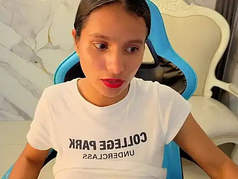 Snapshot of Cataleya23_a chatting on April 9, 2026, 8:15 pm Cataleya23 a online show from April 9, 2026, 8:15 pm