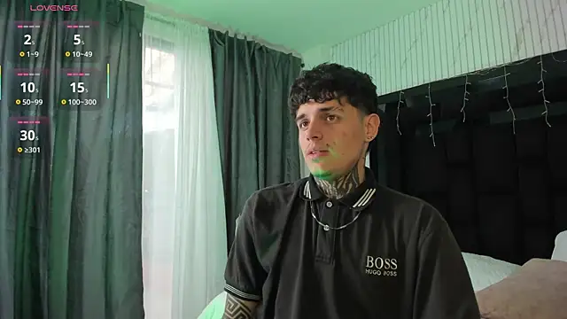 Snapshot of Declan-Foxx chatting on April 3, 2026, 8:48 pm Declan-Foxx online show from April 3, 2026, 8:48 pm