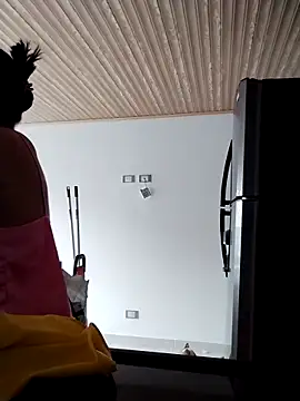 Nanda vixen  online show from March 12, 2026, 9:08 pm