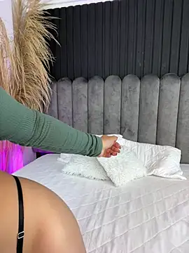 Snapshot of Nanda_vixen_ chatting on February 18, 2026, 9:22 pm Nanda vixen online show from February 18, 2026, 9:22 pm