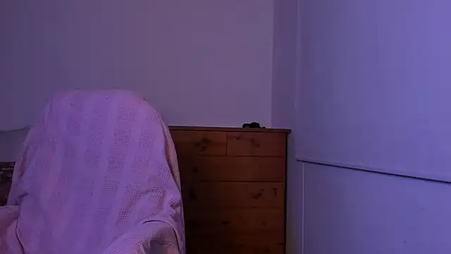 Snapshot of _AbbyIce chatting on February 14, 2026, 12:22 am AbbyIce online show from February 14, 2026, 12:22 am