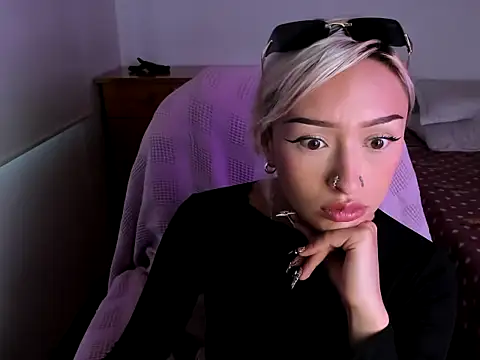 Snapshot of _AbbyIce chatting on February 7, 2026, 10:29 pm AbbyIce online show from February 7, 2026, 10:29 pm