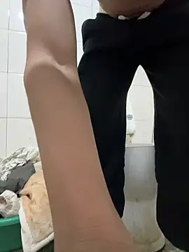 Snapshot of Graymenn chatting on February 11, 2026, 3:34 pm Graymenn online show from February 11, 2026, 3:34 pm