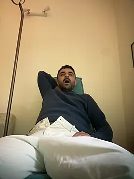 elia2711 online show from March 21, 2026, 3:27 pm