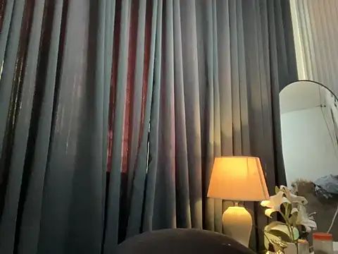 Snapshot of Mooree_naba chatting on November 26, 2025, 10:43 pm Mooree naba online show from November 26, 2025, 10:43 pm