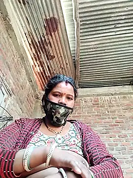 Snapshot of Kirti_sacsena chatting on February 23, 2026, 9:32 am Kirti sacsena online show from February 23, 2026, 9:32 am