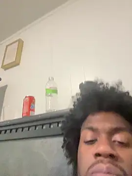 Snapshot of pussyeater_- chatting on February 18, 2026, 6:44 am pussyeater - online show from February 18, 2026, 6:44 am