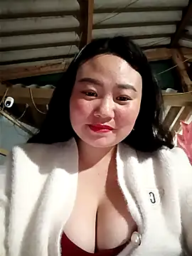 lisn-cute online show from February 9, 2026, 1:09 pm