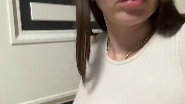 Snapshot of Darsy_Rox chatting on February 10, 2026, 5:56 pm Darsy Rox online show from February 10, 2026, 5:56 pm