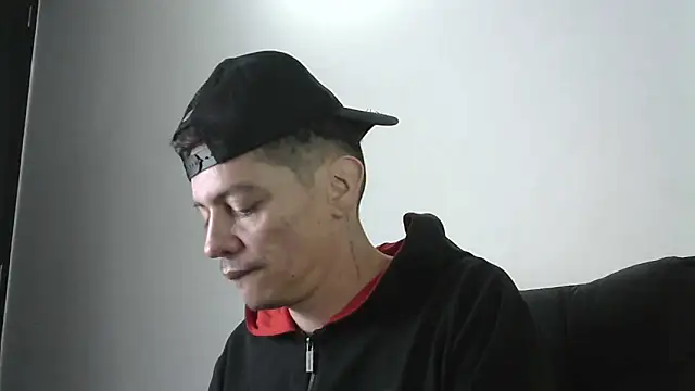 Thommas8a online show from February 21, 2026, 12:34 am