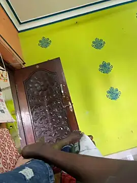 Snapshot of chennai_sexyboy chatting on February 9, 2026, 6:33 am chennai sexyboy online show from February 9, 2026, 6:33 am