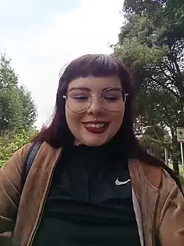 Snapshot of Yulska chatting on February 14, 2026, 4:29 pm Yulska online show from February 14, 2026, 4:29 pm