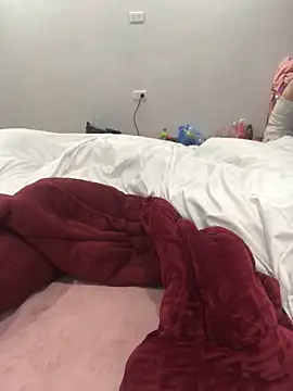 cuty lusy online show from March 20, 2026, 4:46 am