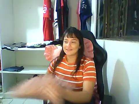 Snapshot of lolo9955 chatting on March 2, 2026, 2:57 pm lolo9955 online show from March 2, 2026, 2:57 pm