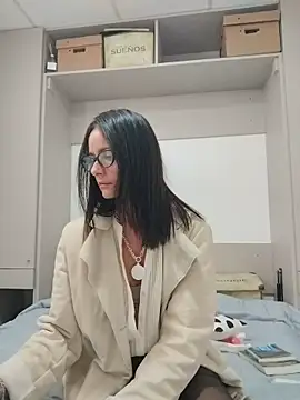 Snapshot of SophiaRemington chatting on May 9, 2026, 3:26 pm SophiaRemington online show from May 9, 2026, 3:26 pm