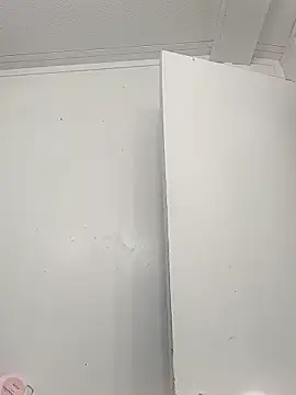 StonieGzz online show from April 20, 2026, 4:52 pm