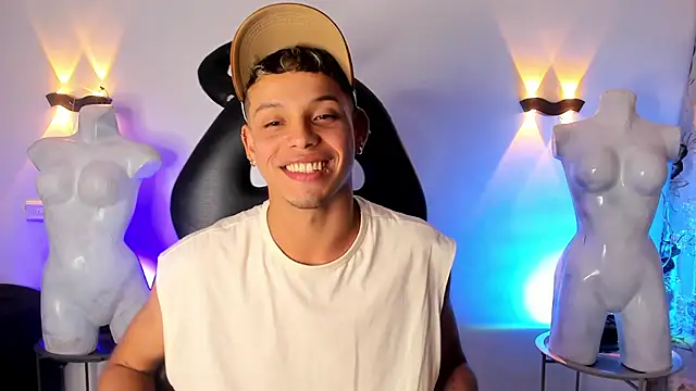 Snapshot of Gael_zambrano chatting on February 24, 2026, 11:49 pm Gael zambrano online show from February 24, 2026, 11:49 pm