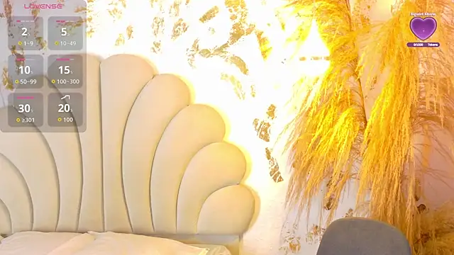 Snapshot of sabrina_lafaux_cr chatting on February 17, 2026, 7:33 pm sabrina lafaux cr online show from February 17, 2026, 7:33 pm