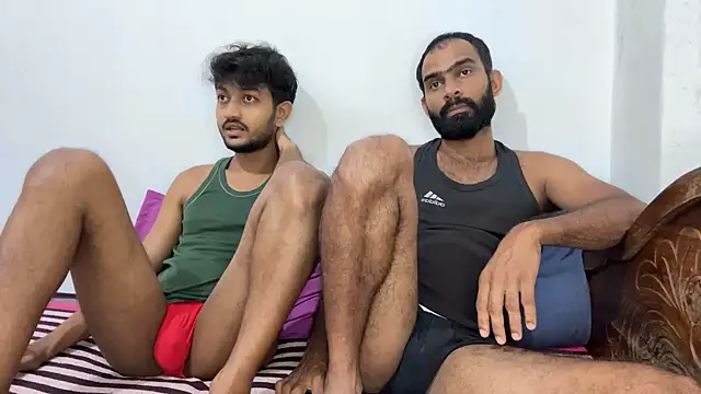 Snapshot of DesiDaddyandSon chatting on May 17, 2026, 5:46 pm DesiDaddyandSon online show from May 17, 2026, 5:46 pm