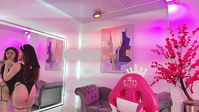 Chloe dolly online show from April 9, 2026, 11:16 am