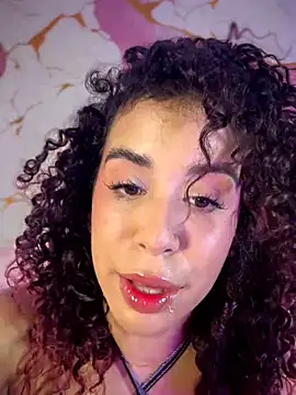 Woo isDaphne online show from March 19, 2026, 10:54 pm