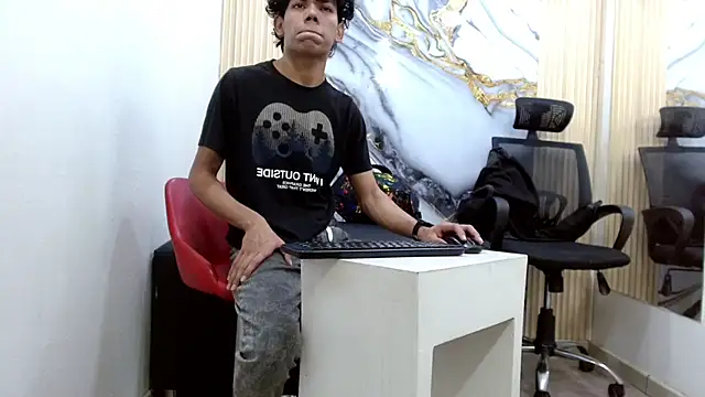 Snapshot of DaviidBuckx_ chatting on February 17, 2026, 2:09 am DaviidBuckx online show from February 17, 2026, 2:09 am