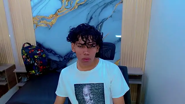 DaviidBuckx  online show from March 13, 2026, 2:38 am