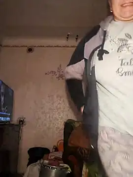 Snapshot of ViolaStar75 chatting on February 28, 2026, 8:19 pm ViolaStar75 online show from February 28, 2026, 8:19 pm