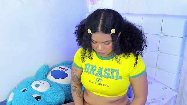 Angel Belll online show from July 11, 2026, 3:29 am